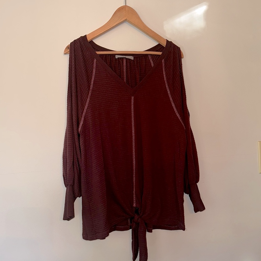 Pixi and Iv, Cold Shoulder, Waffle Knit Top, size Medium